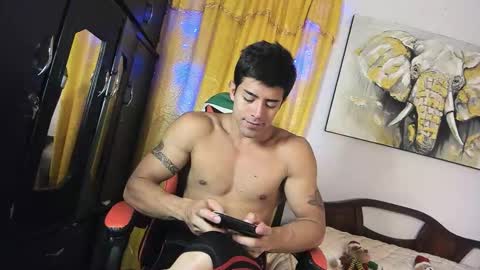 Snapshot of hazbinstudio chatting on 12/20/25, 02:51 hazbinstudio online show from 12/20/25, 02:51