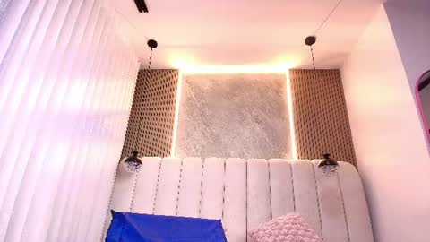 Snapshot of hazel_kataleya chatting on 06/16/26, 07:16 kataleya online show from 06/16/26, 07:16