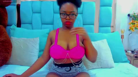 hazel_lanee online show from 03/30/26, 11:39