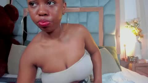 hazel_lanee online show from 05/23/26, 06:29