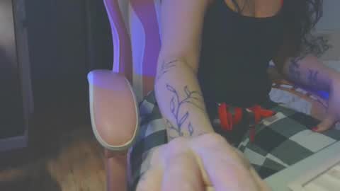 Snapshot of hazel_lyn222 chatting on 02/17/25, 01:36 Hazel online show from 02/17/25, 01:36