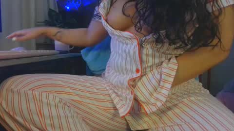 Hazel online show from 07/14/26, 07:35