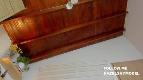 Snapshot of hazel_shy chatting on 12/03/24, 11:35 Im Hazel online show from 12/03/24, 11:35