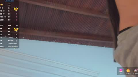 Snapshot of hazel_shy chatting on 12/14/24, 08:18 Im Hazel online show from 12/14/24, 08:18