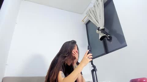 Im Hazel online show from 01/17/26, 11:30