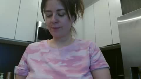 Hazel online show from 03/30/26, 09:49