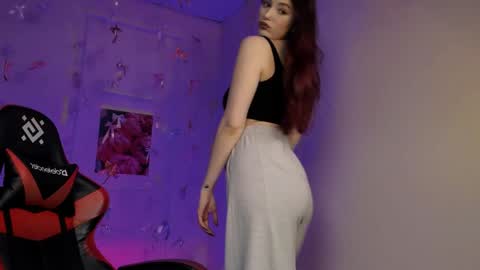 Hazel online show from 04/04/26, 08:23