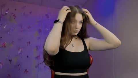 Hazel online show from 05/22/26, 12:33