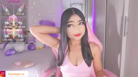Snapshot of hazelbabee_ chatting on 10/14/25, 07:42 Lynn online show from 10/14/25, 07:42