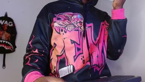 hazlan_420 online show from 11/22/25, 02:49