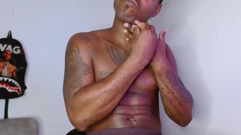 hazlan_420 online show from 11/27/25, 11:40