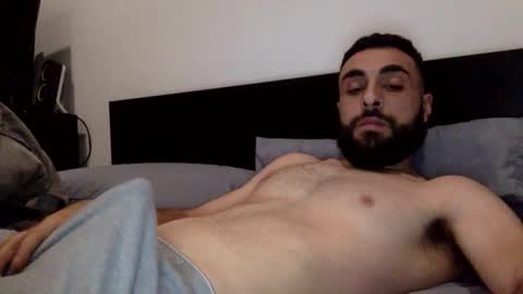 Snapshot of hbabian chatting on 11/01/25, 11:12 hbabian online show from 11/01/25, 11:12