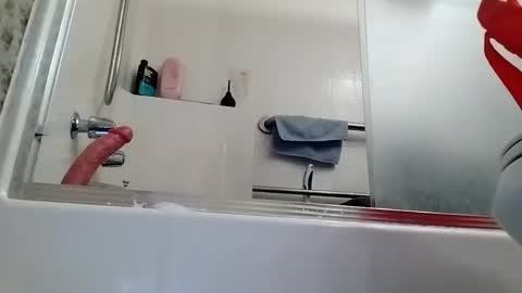 Snapshot of hbdj2164 chatting on 12/29/24, 10:56 hbdj2164 online show from 12/29/24, 10:56