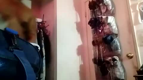 Snapshot of hbdj2164 chatting on 01/11/25, 07:27 hbdj2164 online show from 01/11/25, 07:27