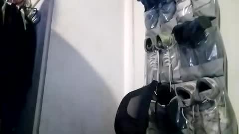 Snapshot of hbdj2164 chatting on 01/22/25, 12:38 hbdj2164 online show from 01/22/25, 12:38