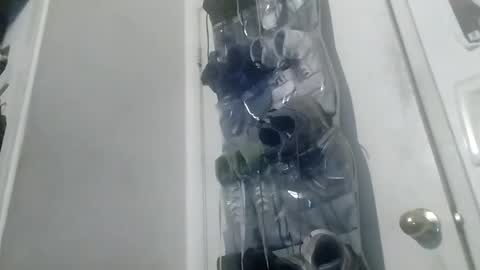 Snapshot of hbdj2164 chatting on 01/31/25, 12:40 hbdj2164 online show from 01/31/25, 12:40