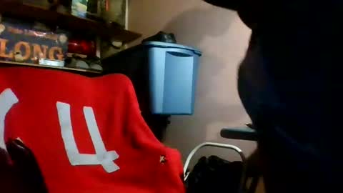 Snapshot of hbdj2164 chatting on 09/11/25, 10:48 hbdj2164 online show from 09/11/25, 10:48