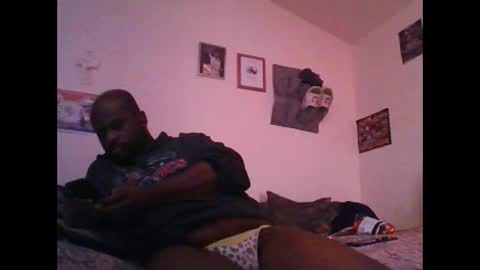 Snapshot of hbdj2164 chatting on 10/12/25, 05:56 hbdj2164 online show from 10/12/25, 05:56