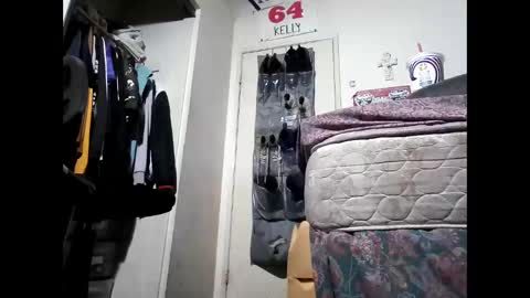 Snapshot of hbdj2164 chatting on 10/26/25, 07:25 hbdj2164 online show from 10/26/25, 07:25