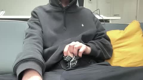 hchappel19 online show from 04/19/26, 11:42