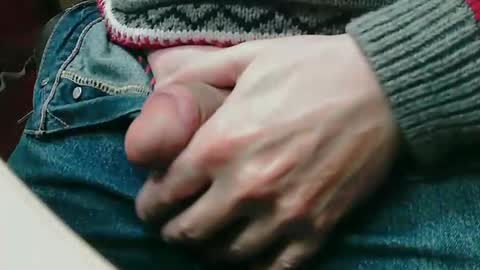 Snapshot of hdmaturecutcock chatting on 03/06/25, 02:08 Eddy online show from 03/06/25, 02:08