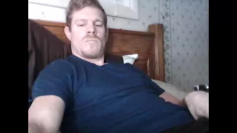 Snapshot of heags83 chatting on 12/27/24, 01:39 heags83 online show from 12/27/24, 01:39