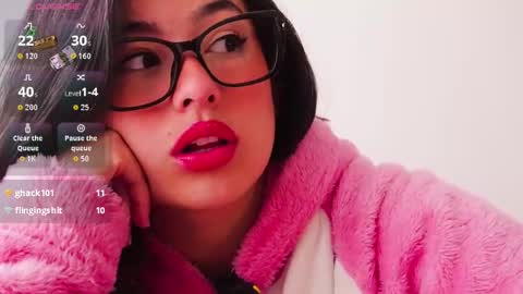 hearmymoans_18 online show from 11/17/25, 01:28