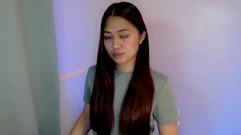 Snapshot of heart_of_asia chatting on 11/24/25, 08:14 Yoshin online show from 11/24/25, 08:14