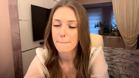 Mona online show from 11/13/25, 09:19