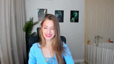 heartedlove_1 online show from 11/23/25, 03:39