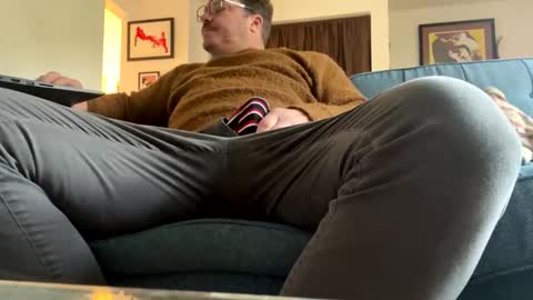 MT online show from 11/23/25, 09:36