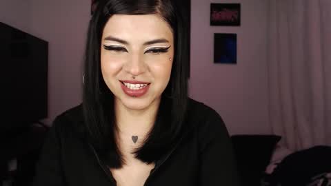 Snapshot of heatherdemonzx_ chatting on 09/25/25, 02:15 HEATHER DEMONZX Please help me to reach 100 thumbs up online show from 09/25/25, 02:15