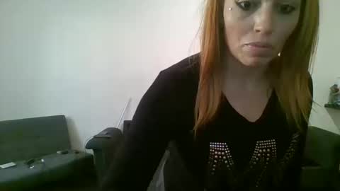 Snapshot of heathermitchell999 chatting on 10/10/25, 11:37 heathermitchell999 online show from 10/10/25, 11:37
