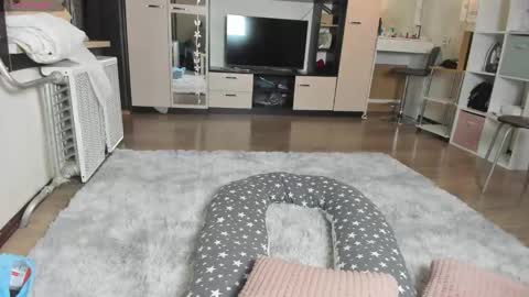 Heather online show from 11/08/25, 03:07