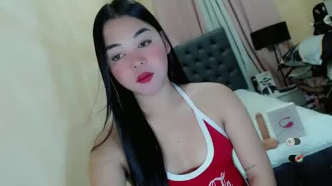 Snapshot of heatmusex_ chatting on 05/04/26, 07:43 Kylene3 online show from 05/04/26, 07:43