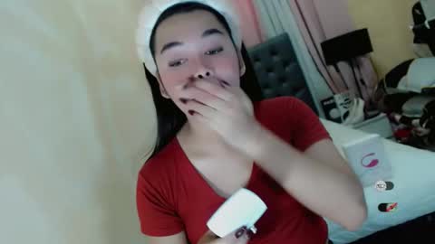 Snapshot of heatmusex_ chatting on 05/19/26, 05:25 Kylene3 online show from 05/19/26, 05:25