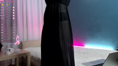 Snapshot of heaven_blonde chatting on 12/06/24, 03:33 Our names are Anette and Alice online show from 12/06/24, 03:33