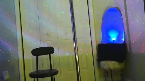 Snapshot of heavenllyy chatting on 01/07/25, 01:06 Heavenllyy online show from 01/07/25, 01:06