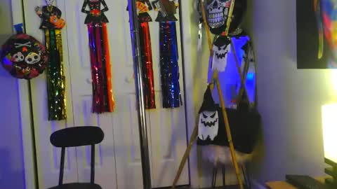 Snapshot of heavenllyy chatting on 11/08/25, 06:35 Heavenllyy online show from 11/08/25, 06:35