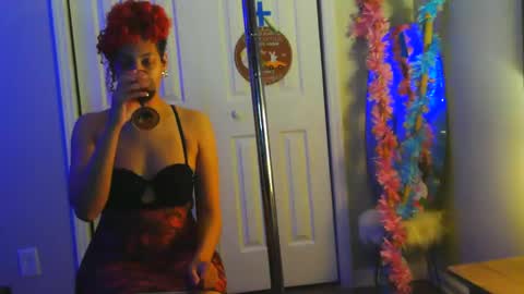 Heavenllyy online show from 04/17/26, 05:43