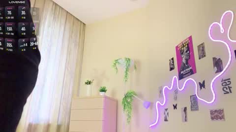 heavenmoth online show from 02/17/26, 01:18