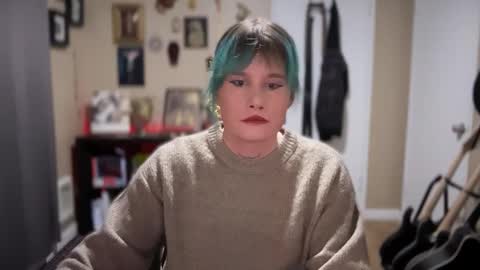 Snapshot of heavensentttt chatting on 12/05/24, 11:51 Saoirse online show from 12/05/24, 11:51