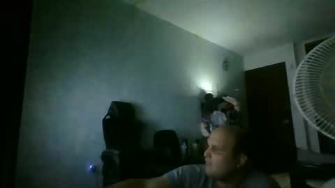 Heavy Rebell online show from 10/23/25, 05:29