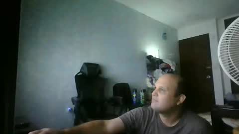 Heavy Rebell online show from 10/31/25, 08:04