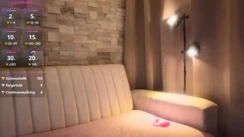 Hecate  online show from 10/22/25, 10:42