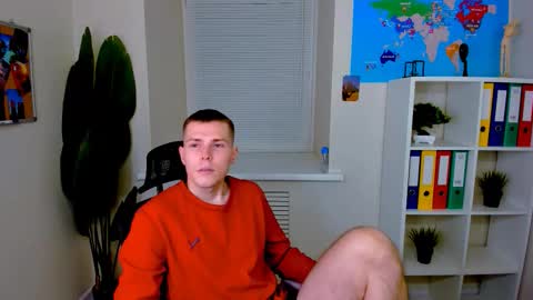 Hector online show from 10/21/25, 10:38