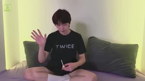 HEEJIN online show from 03/29/26, 03:34