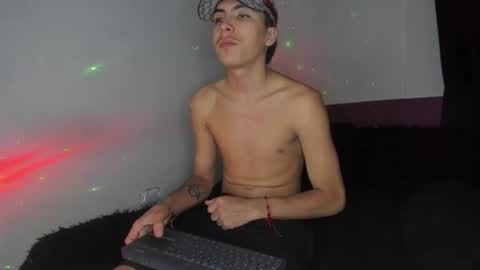 heellboy_ online show from 07/08/26, 12:37