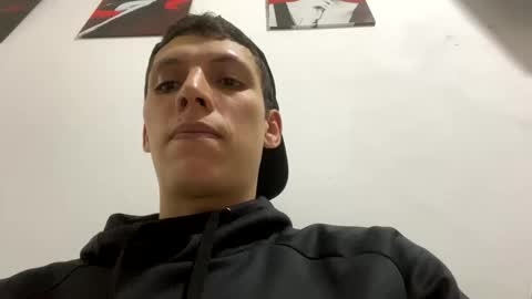 Snapshot of hefesto_69 chatting on 12/04/24, 06:22 hefesto_69 online show from 12/04/24, 06:22