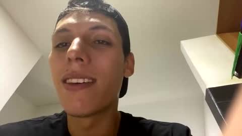 Snapshot of hefesto_69 chatting on 12/06/24, 07:54 hefesto_69 online show from 12/06/24, 07:54